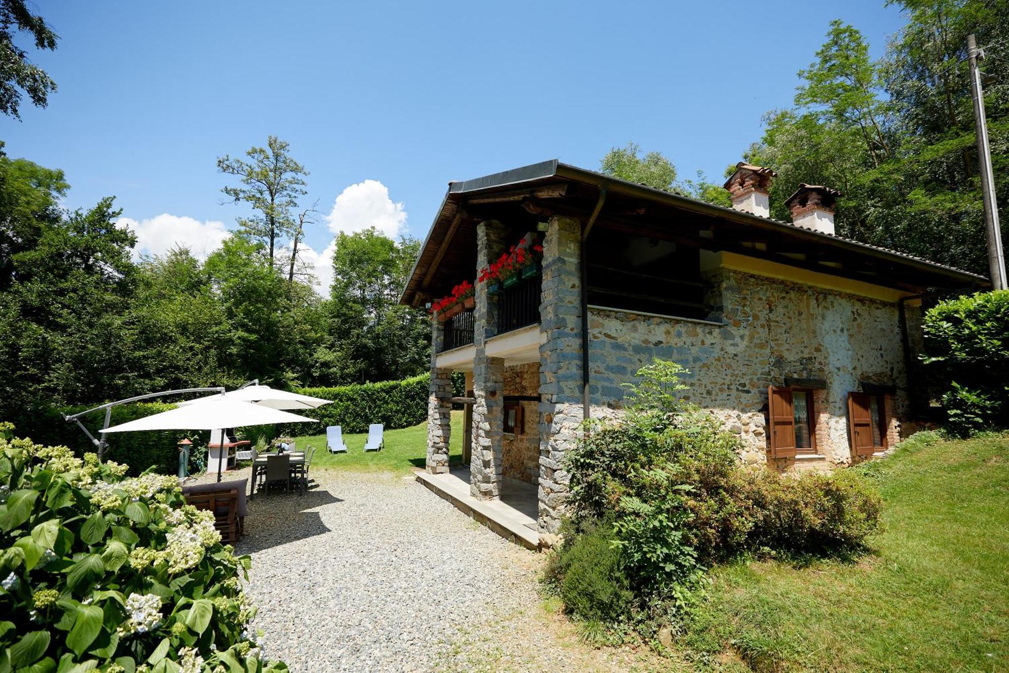 Villetta Con Giardino ⭑⭑⭑⭑⭑ - Wifi, Dogs Allowed Биела Екстериор снимка