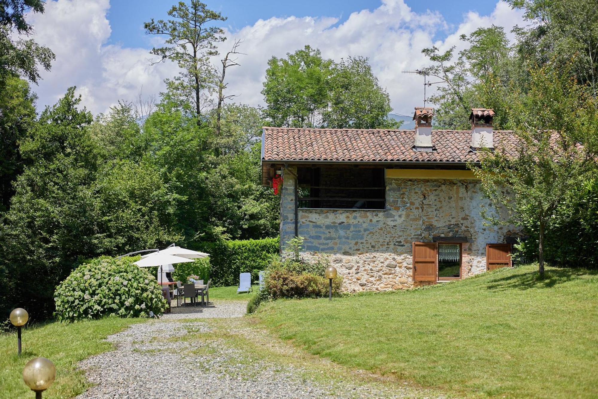 Villetta Con Giardino ⭑⭑⭑⭑⭑ - Wifi, Dogs Allowed Биела Екстериор снимка
